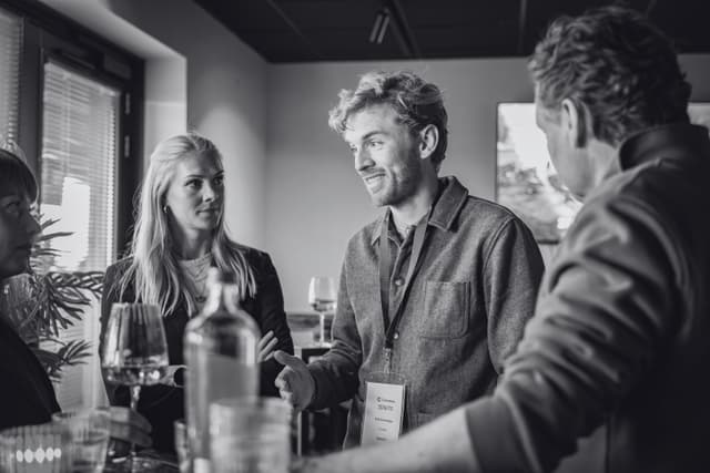 Photo from the 2DIGITS Drive & Dine Event